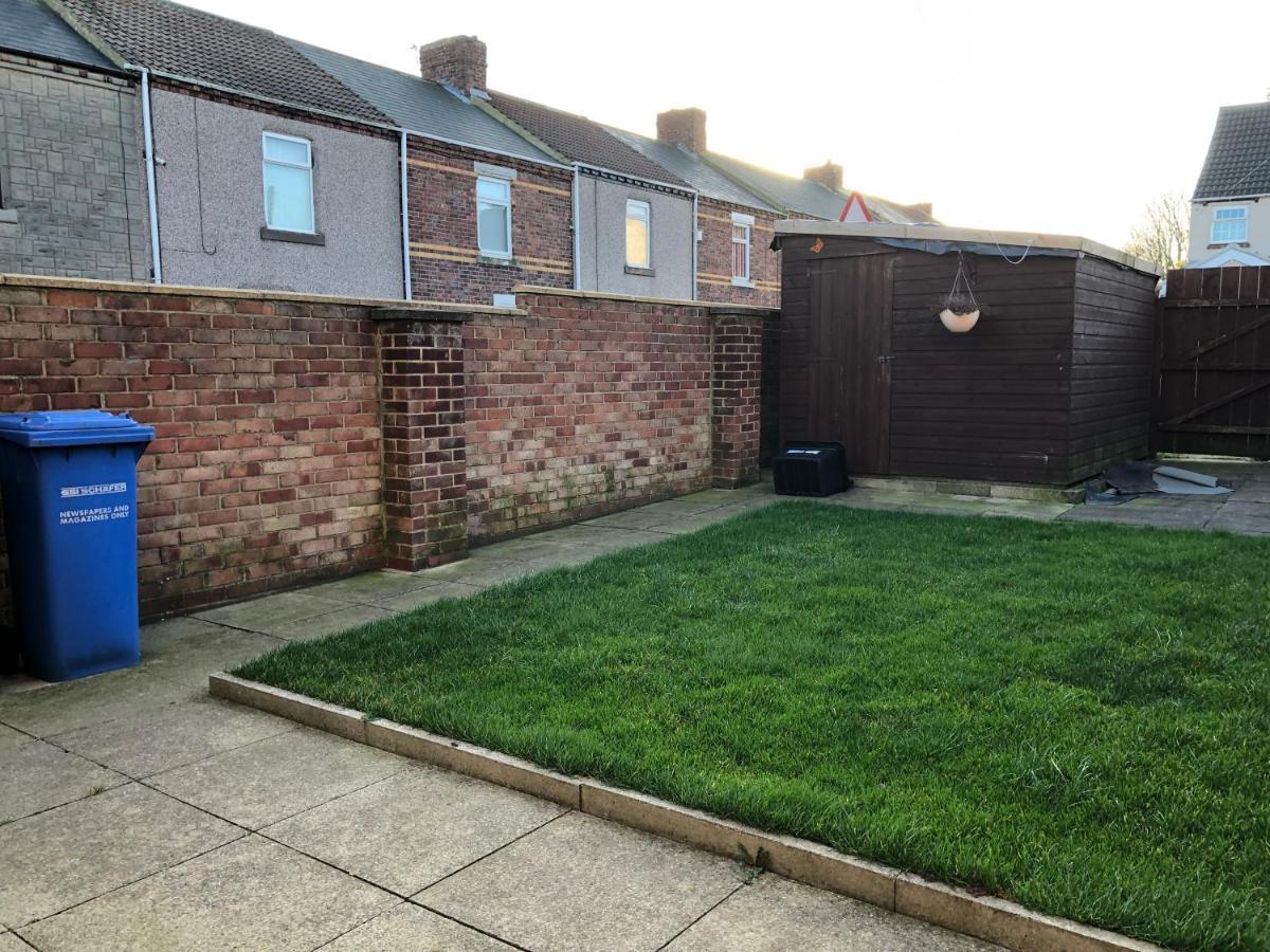 Spacious 2 Bedroom House Shotton  Exterior photo